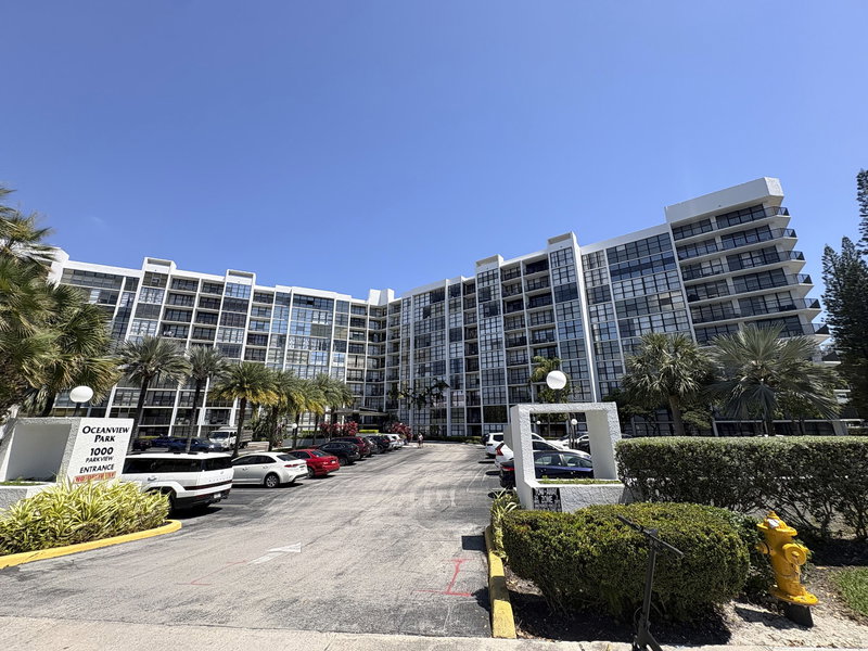 Oceanview Park Condo main photo